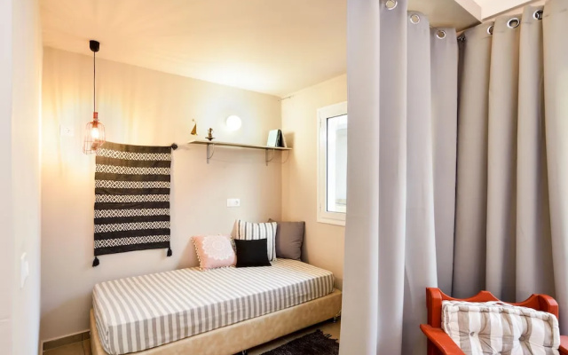 Tellus City Hotel