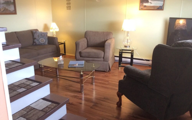 Hillside Vacation Rental 86 Main