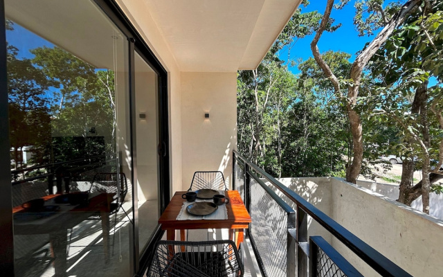 Pool Peaceful Escape Cozy Jungle Studio S12
