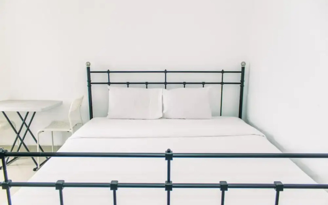 Nice And Cozy Studio At Paramount Skyline Serpong Apartment