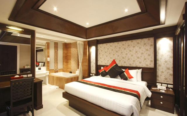 Отель Rayaburi Hotel Patong