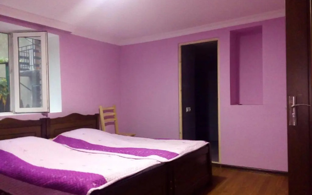 Makvalas Guest House