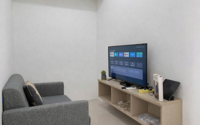 Simple Look 1Br Apartment At Vittoria Residence