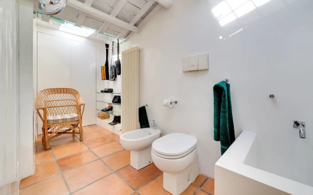 Luxury Art Apt With Terrace in Trastevere, Serviced by Hostmaker