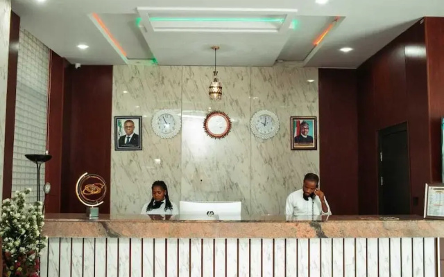 De Bay Lux Hotel and suits