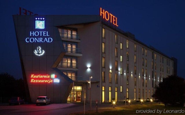 Отель Conrad Польша, Краков - 3 отзыва об отеле, цены и фото номеров - забронировать отель Conrad онлайн вид на фасад
