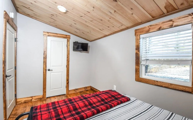 Kare Bear Cabin by Taylor Made Deep Creek