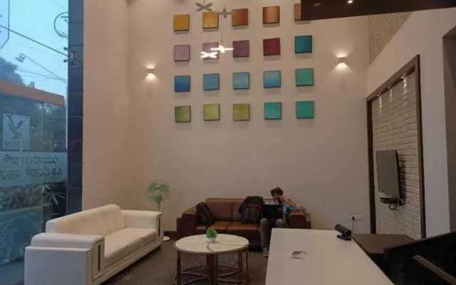 Yuvraj Palace Inn
