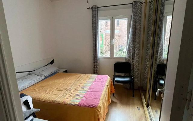 habitación matrimonial en piso compartido en el centro de Madrid