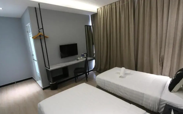 Отель 99 Sepang Klia