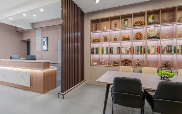 Homeinn Pebble Hotel (Jinzhong Shouyang Party School)