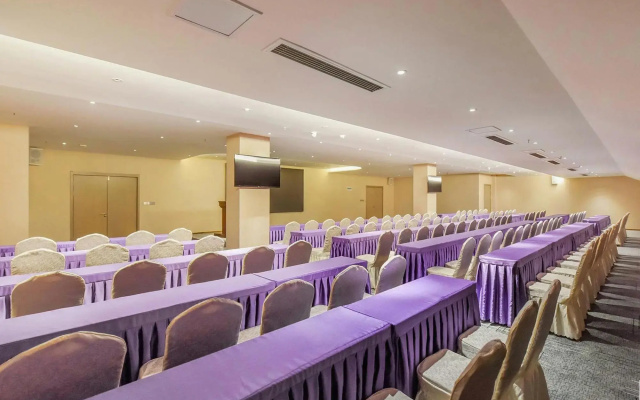 Lavande Hotels（Bishan Subway Station  Yuquan Lake Park Branch）