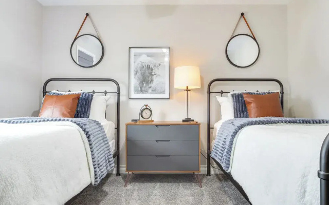 Modern Townhome: Walk to Tennessee Tech University