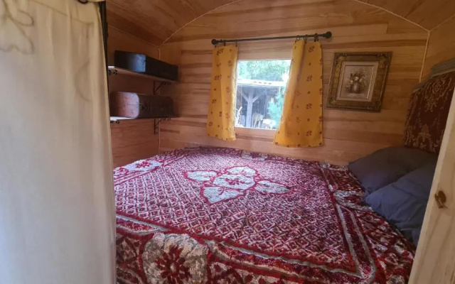 La Roulotte Au Coeur du Maquis (Adults Only)