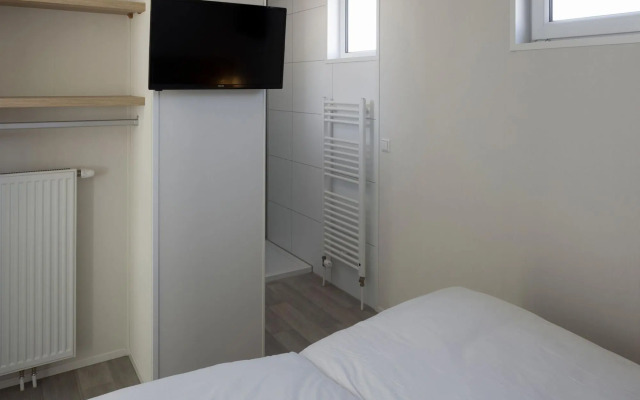 Modern Lodge With 2 Bathrooms, The Beach At 500 M