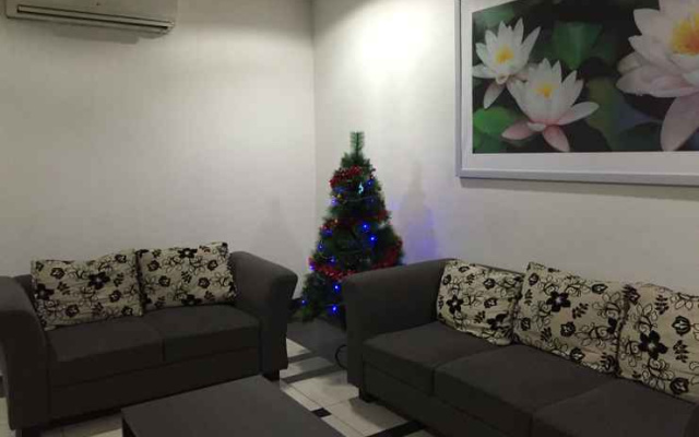 Apartment Kalibata City Green Palace
