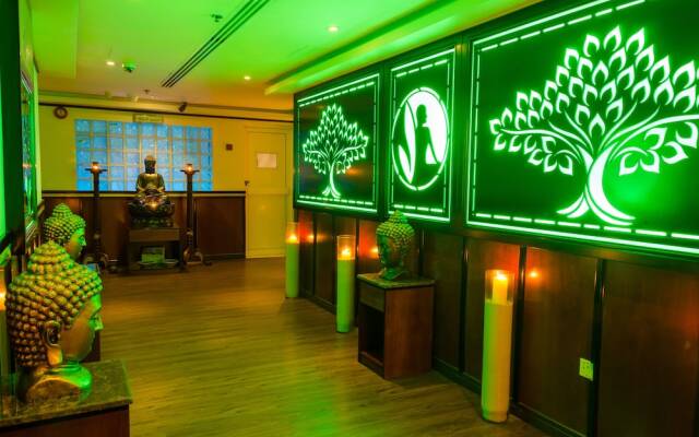 Ramee Guestline Hotel вид на фасад