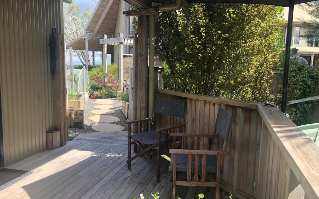 Kākā Ridge Retreat