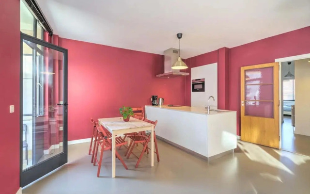 Spacious Stay for 9 in Antwerp