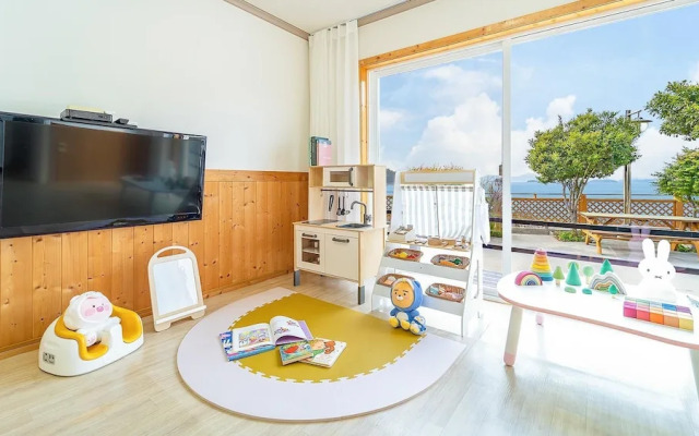 Yeosu Hi Mom Kids Family Pension Gold