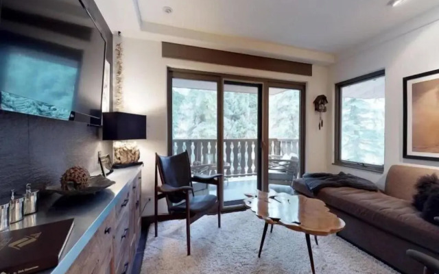 2 Bedroom