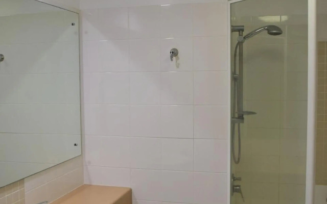 Jubilee Apartment 12