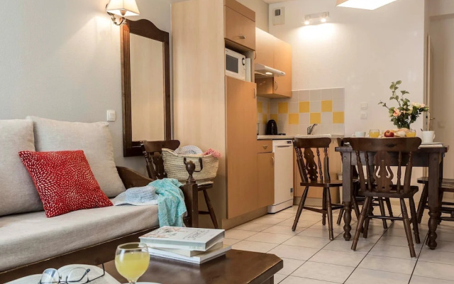 Picturesque apartment with a dishwasher on a quiet place.