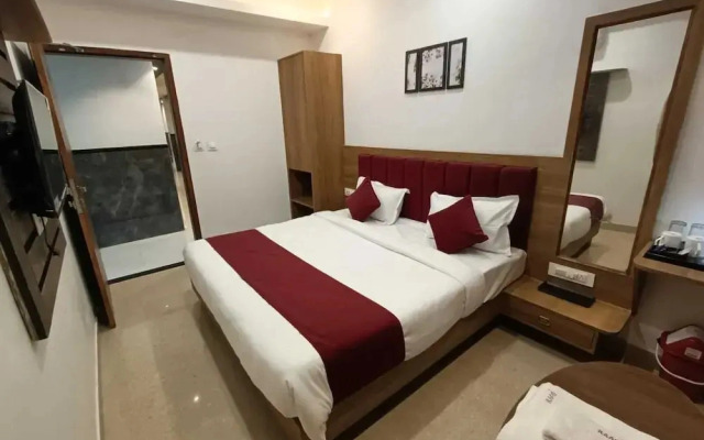 Hotel Raas Inn