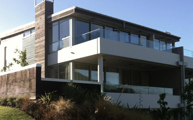 Element Escapes Luxury Apartments