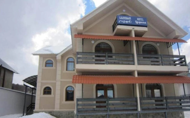 Hotel Laguna
