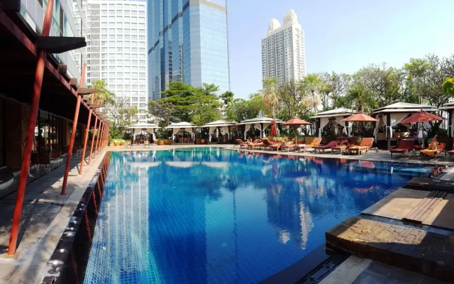 1 Bed Serviced Skyvilla With View Check in 15h to 22h Only