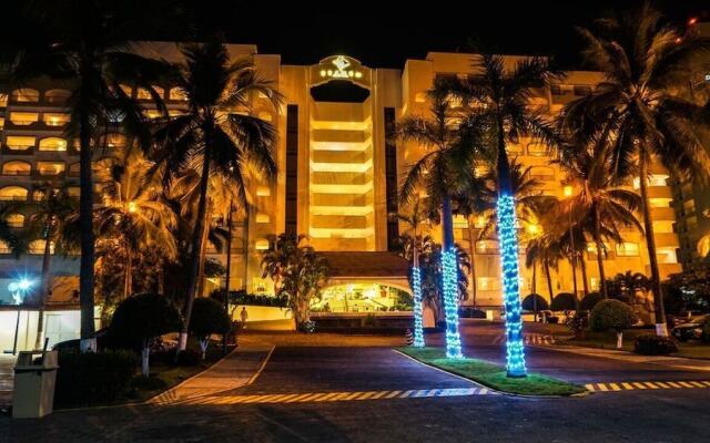 Отель Tesoro Ixtapa - Все включено вид на фасад