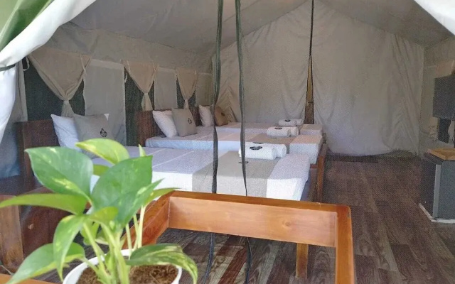 Radiance Ella Urban Camping