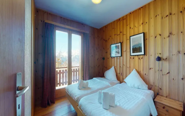 Chalet in the Heart of Valley With Balcony