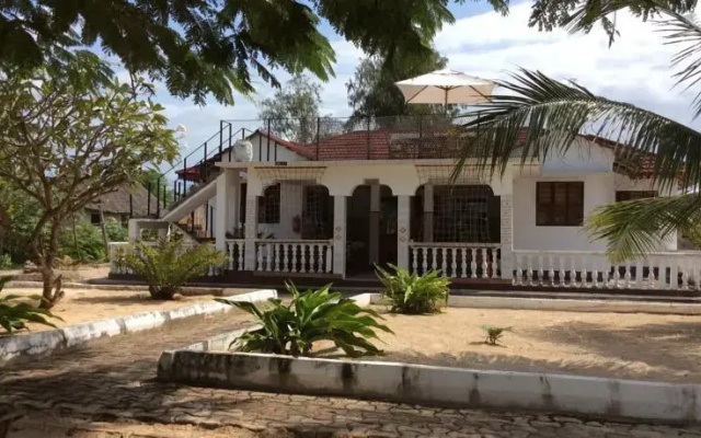ONE LOVE Beach House Zanzibar