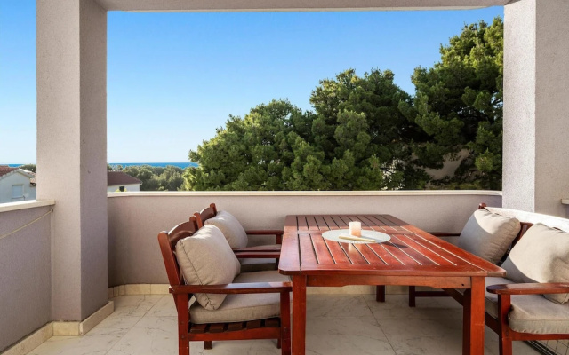 Stunning Home in Primosten With Jacuzzi, 4 Bedrooms and Wifi