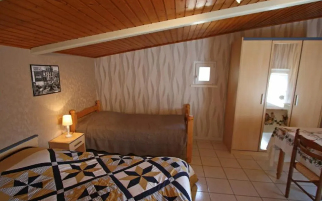 Gite Le Menil, 3 pièces, 6 personnes - FR-1-589-111