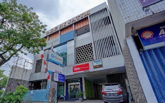 OYO 90177 Hotel Pahlawan