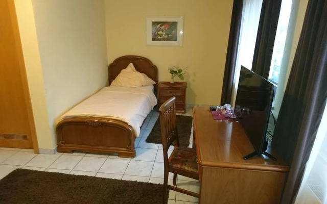 Euro-Hotel