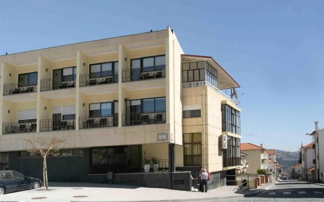 Hotel Douro Inn Табуасу вид на фасад
