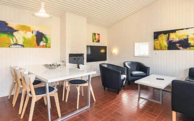 6 Person Holiday Park Home in Middelfart