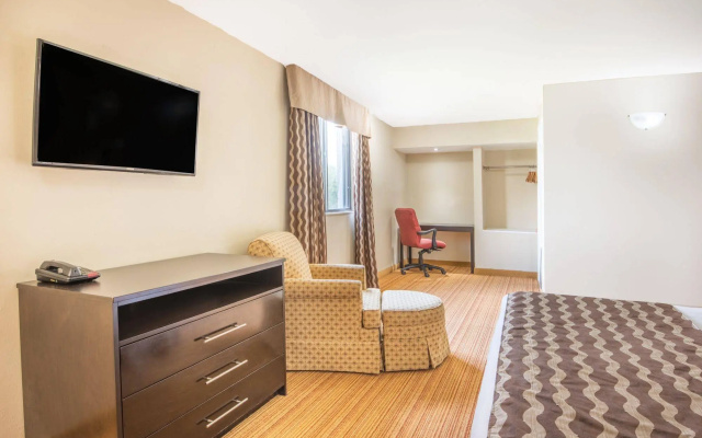 Super 8 Huntsville