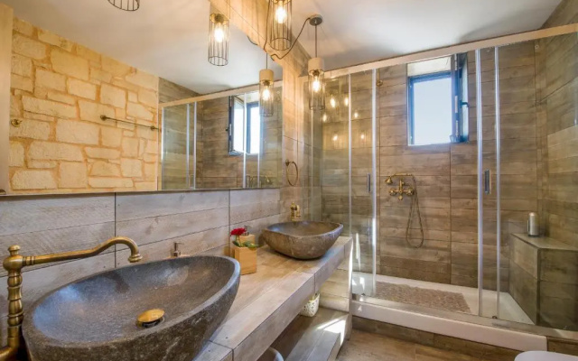 Villa Sirocos, Private eco pool, near the beach