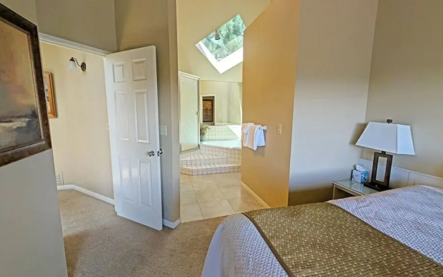 River Ridge 423a 2 Bedroom Condo