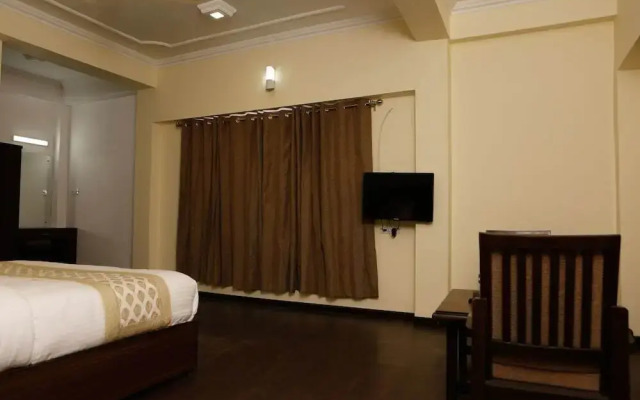 Hotel Royal Hill By OYO Rooms