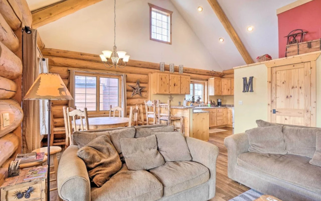 Mountain Views & Fire Pit: Granby Retreat!
