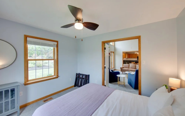 Game Room & Covered Patio: Hummelstown Hideaway