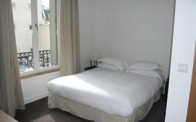 Bridgestreet Deluxe Residence Apartments