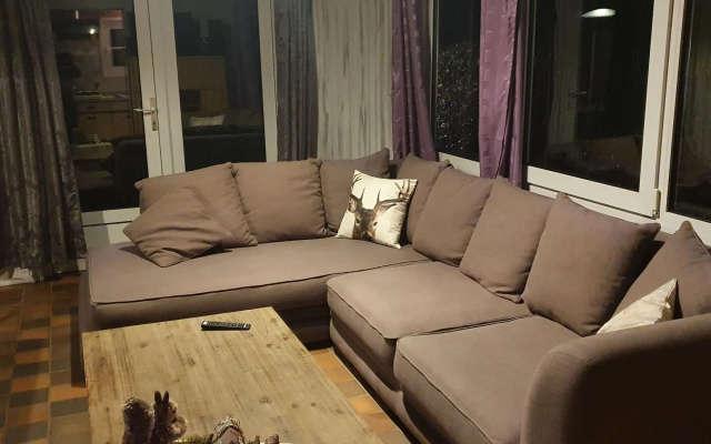 Lanklaar Chalet With Garden