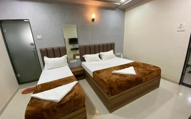 Hotel Divine